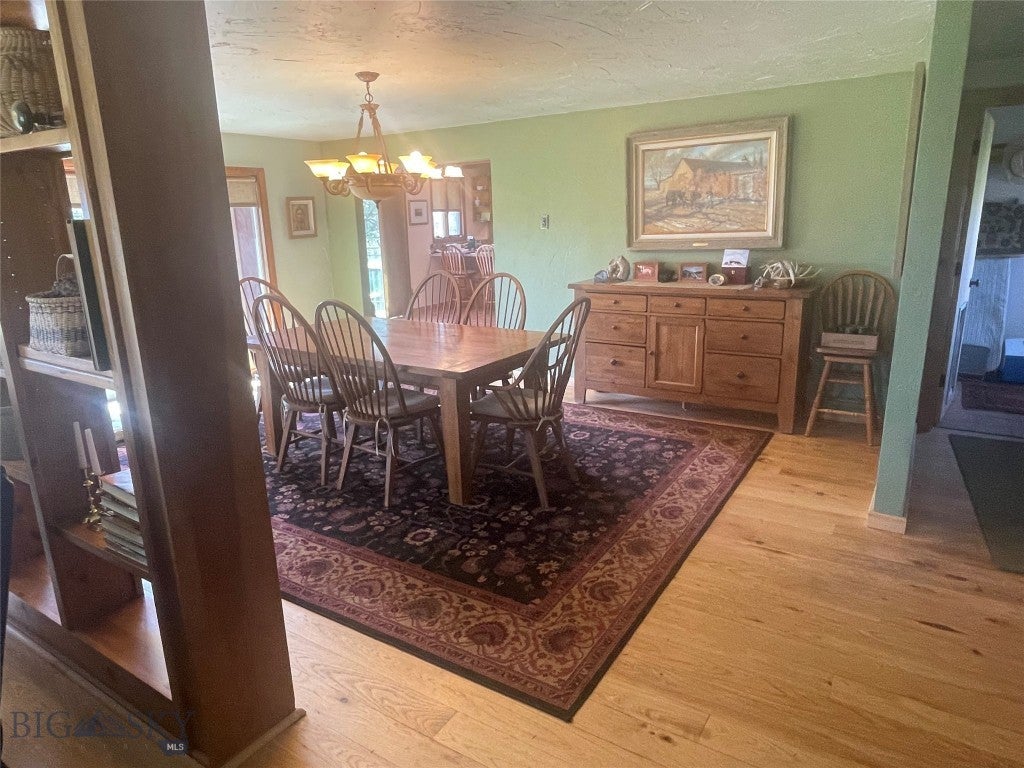 Ennis, Montana, 59729, United States, 4 Bedrooms Bedrooms, ,2 BathroomsBathrooms,Residential,Active,1849550