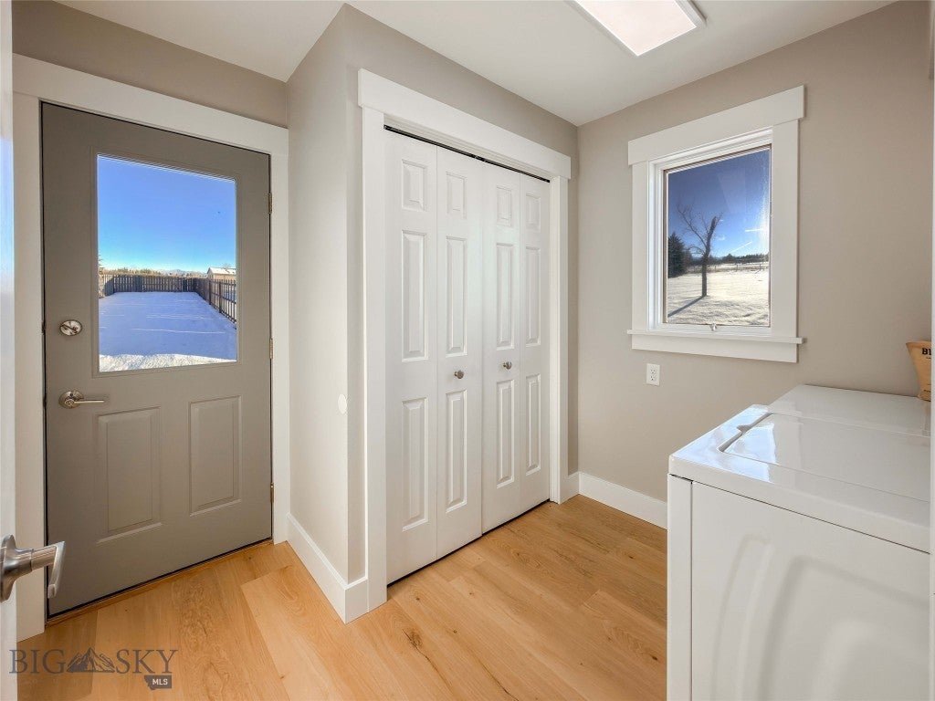 Bozeman, Montana, 59718, United States, 4 Bedrooms Bedrooms, ,5 BathroomsBathrooms,Residential,Active,2002618