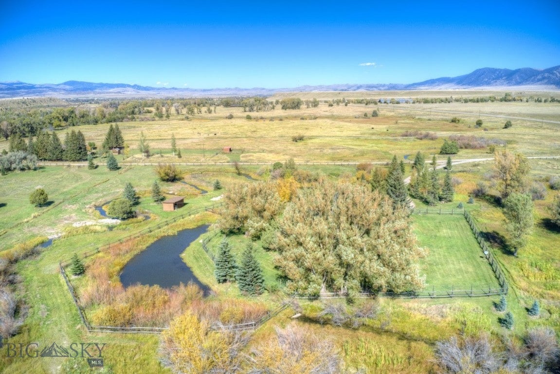 Ennis, Montana, 59729, United States, 4 Bedrooms Bedrooms, ,2 BathroomsBathrooms,Residential,Active,1849550