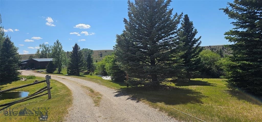 Ennis, Montana, 59729, United States, 4 Bedrooms Bedrooms, ,2 BathroomsBathrooms,Residential,Active,2013181