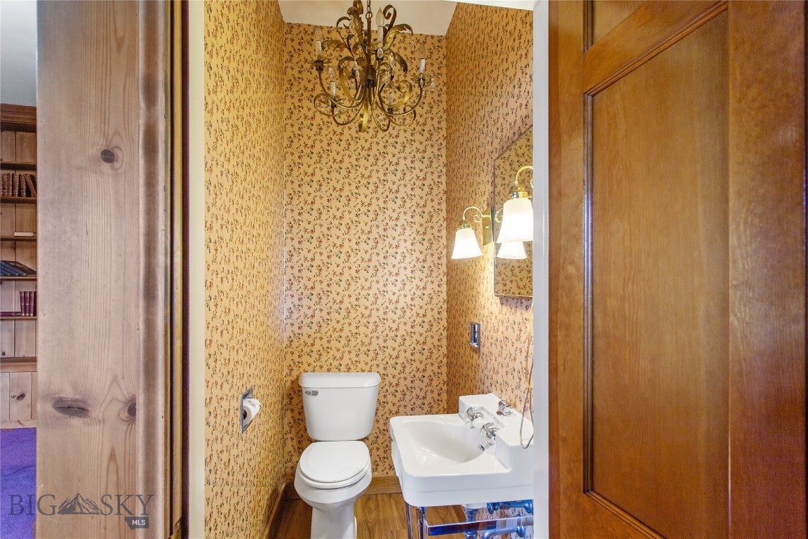 Butte, Montana, 59701, United States, 5 Bedrooms Bedrooms, ,3 BathroomsBathrooms,Residential,Active,1909636