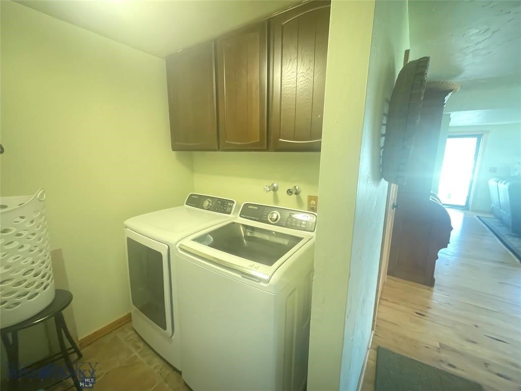 Ennis, Montana, 59729, United States, 4 Bedrooms Bedrooms, ,2 BathroomsBathrooms,Residential,Active,2013181