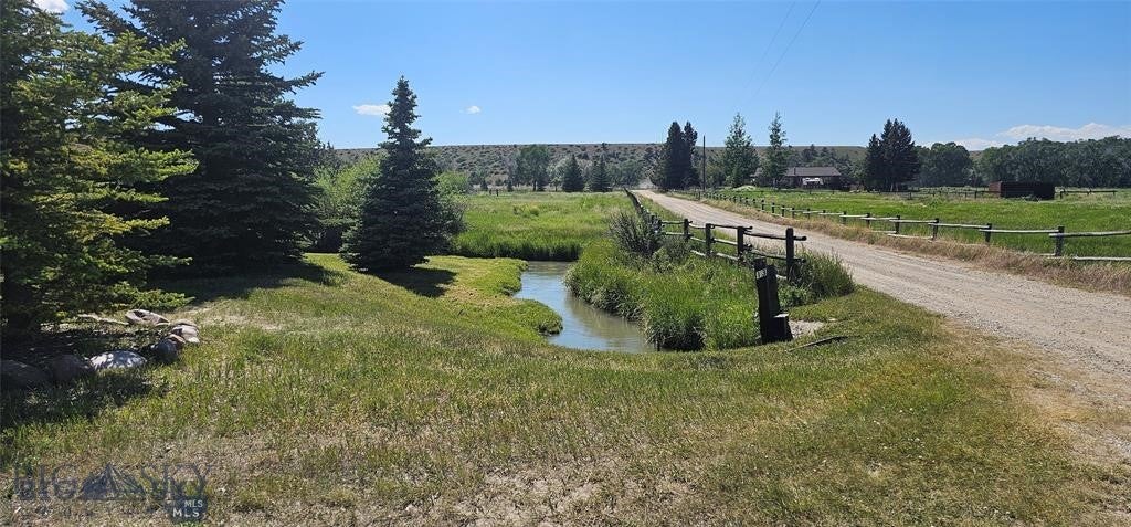 Ennis, Montana, 59729, United States, 4 Bedrooms Bedrooms, ,2 BathroomsBathrooms,Residential,Active,2013181