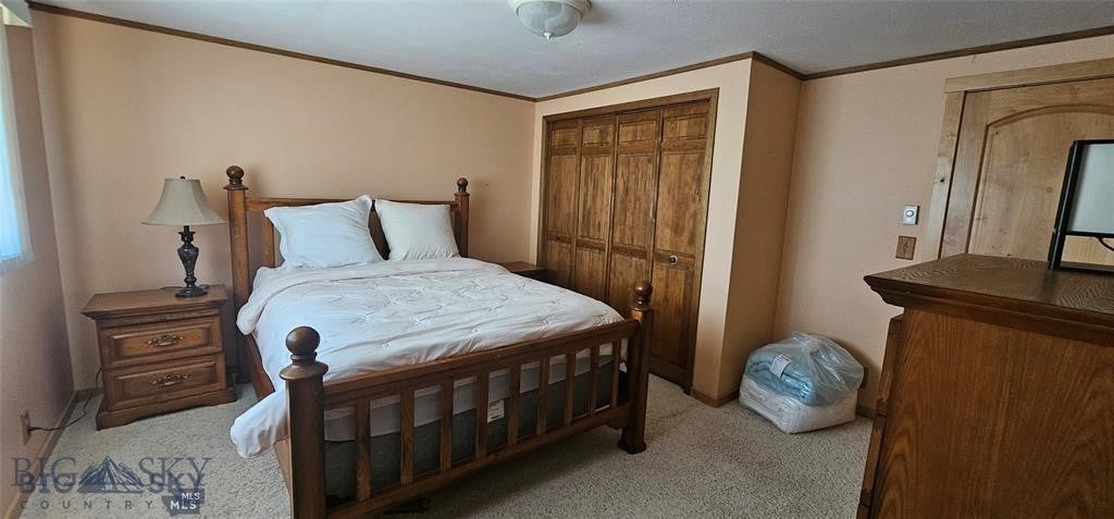 Ennis, Montana, 59729, United States, 4 Bedrooms Bedrooms, ,2 BathroomsBathrooms,Residential,Active,2013181