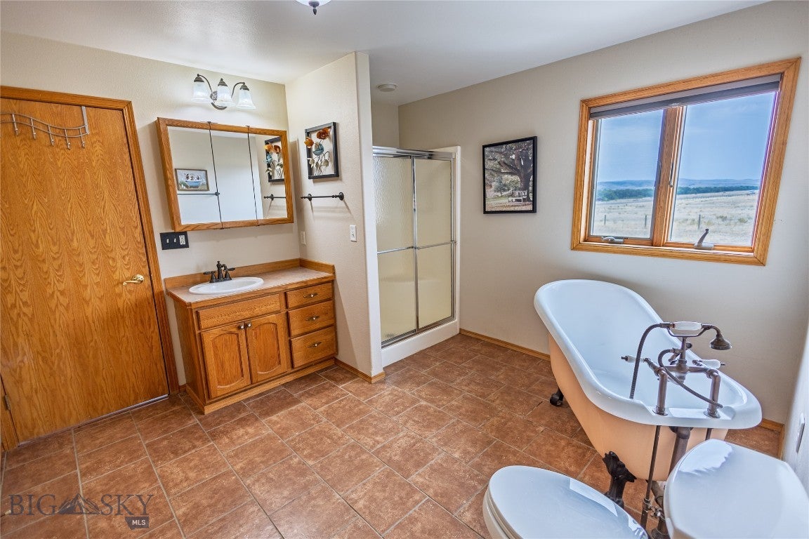Boulder, Montana, 59632, United States, 5 Bedrooms Bedrooms, ,3 BathroomsBathrooms,Residential,Active,1909637