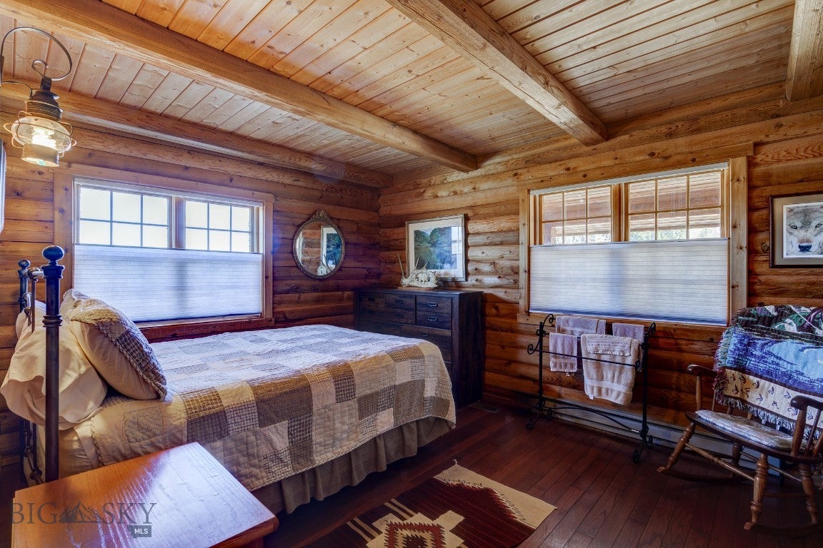 Cameron, Montana, 59720, United States, ,2 BathroomsBathrooms,Residential,Active,1769574