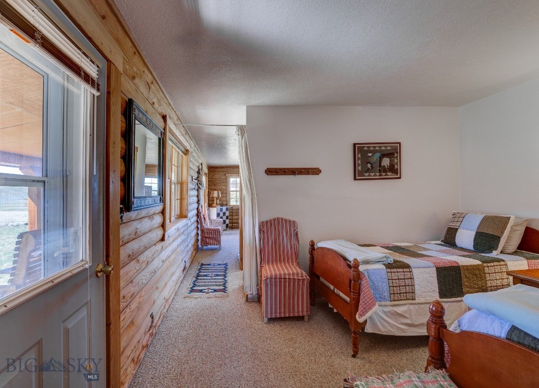 Cameron, Montana, 59720, United States, ,2 BathroomsBathrooms,Residential,Active,1769574