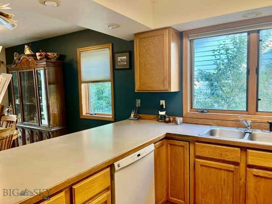 709 S 15TH AVE, BOZEMAN, MT 59715, photo 4 of 49