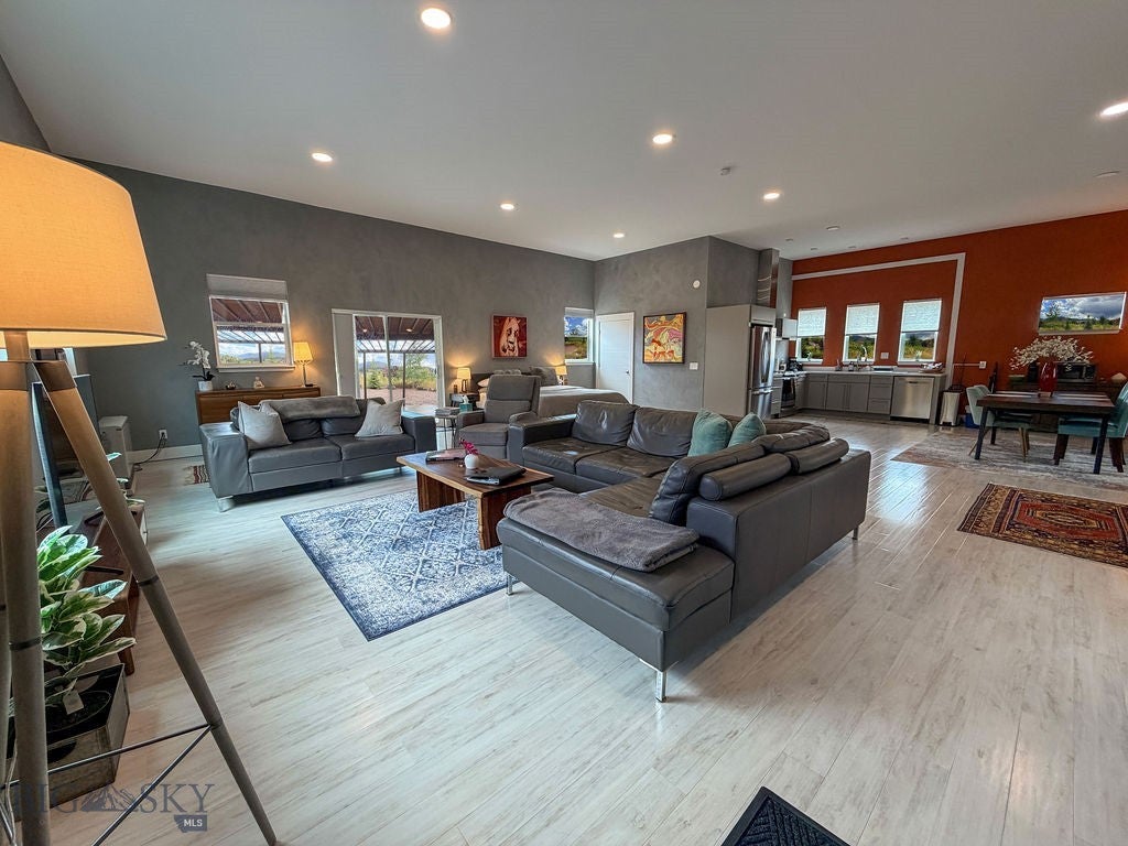 Bozeman, Montana, 59718, United States, 5 Bedrooms Bedrooms, ,5 BathroomsBathrooms,Residential,Active,1959513