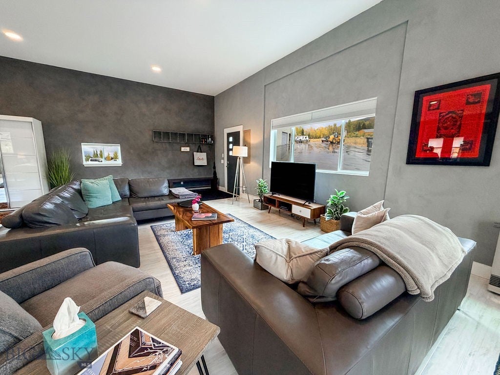 Bozeman, Montana, 59718, United States, 5 Bedrooms Bedrooms, ,5 BathroomsBathrooms,Residential,Active,1959513