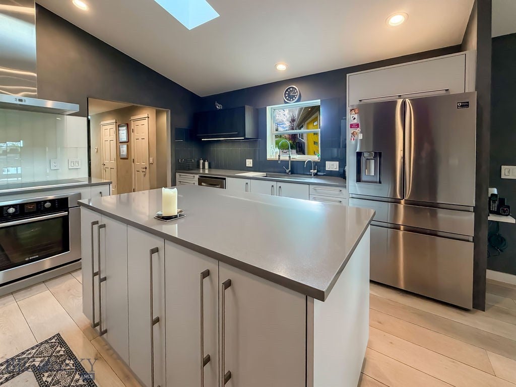 Bozeman, Montana, 59718, United States, 5 Bedrooms Bedrooms, ,5 BathroomsBathrooms,Residential,Active,1959513