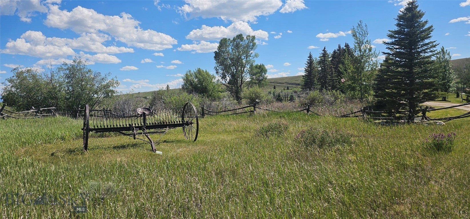 Ennis, Montana, 59729, United States, 4 Bedrooms Bedrooms, ,2 BathroomsBathrooms,Residential,Active,1849550