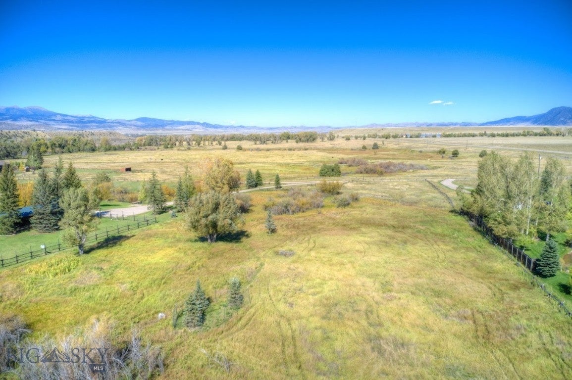 Ennis, Montana, 59729, United States, 4 Bedrooms Bedrooms, ,2 BathroomsBathrooms,Residential,Active,1849550