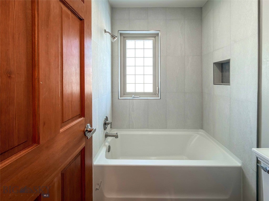 Bozeman, Montana, 59718, United States, 4 Bedrooms Bedrooms, ,5 BathroomsBathrooms,Residential,Active,2002618