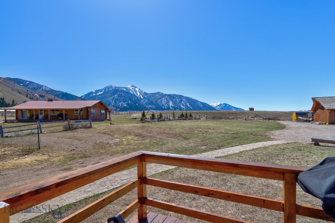 Cameron, Montana, 59720, United States, ,2 BathroomsBathrooms,Residential,Active,1769574