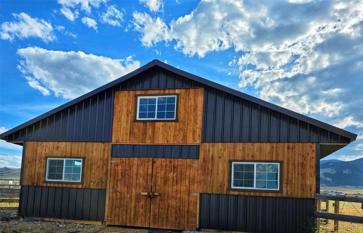 Boulder, Montana, 59632, United States, 5 Bedrooms Bedrooms, ,3 BathroomsBathrooms,Residential,Active,1909637