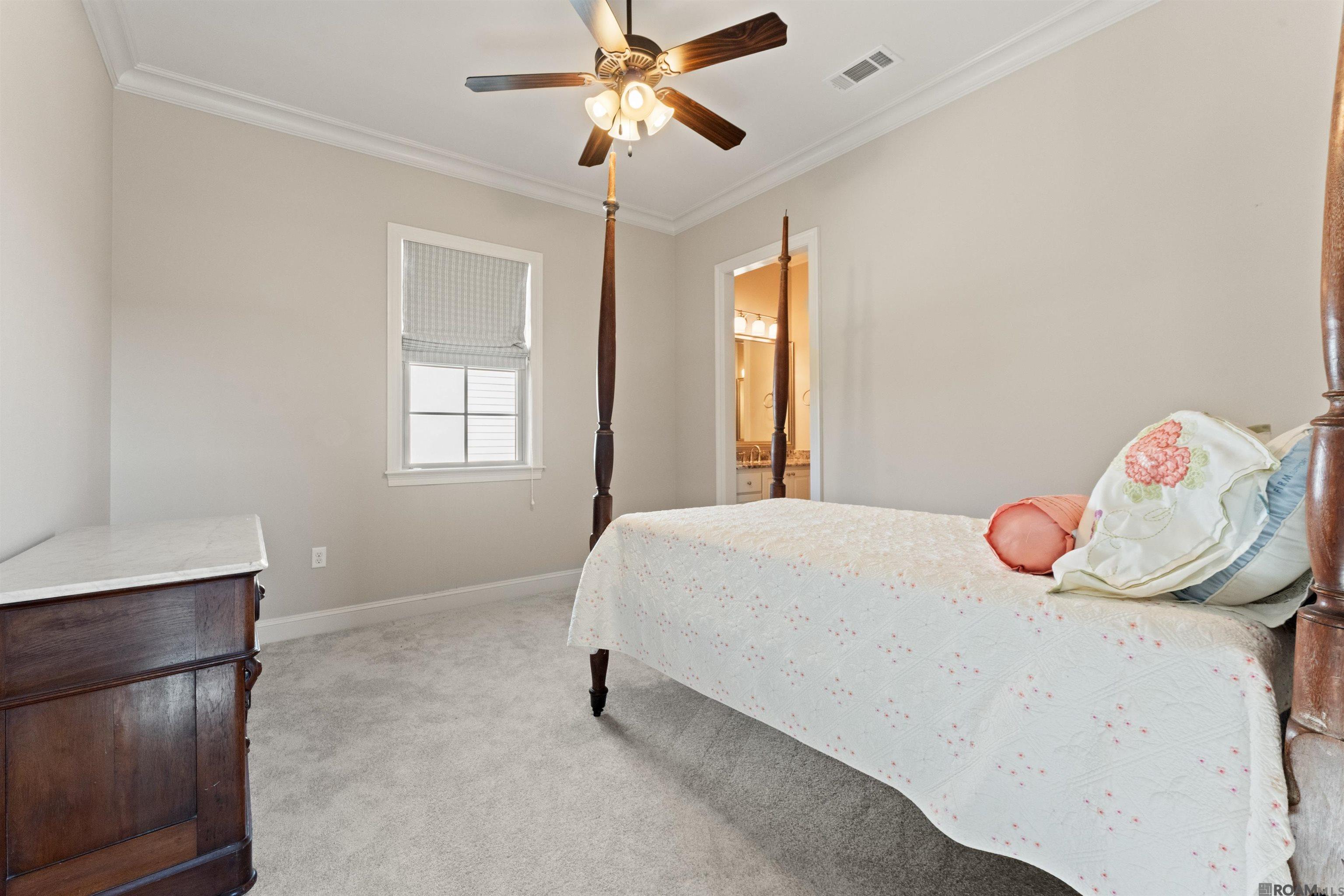 Saint George, Louisiana, 70810, United States, ,5 BathroomsBathrooms,Residential,Active,1703296