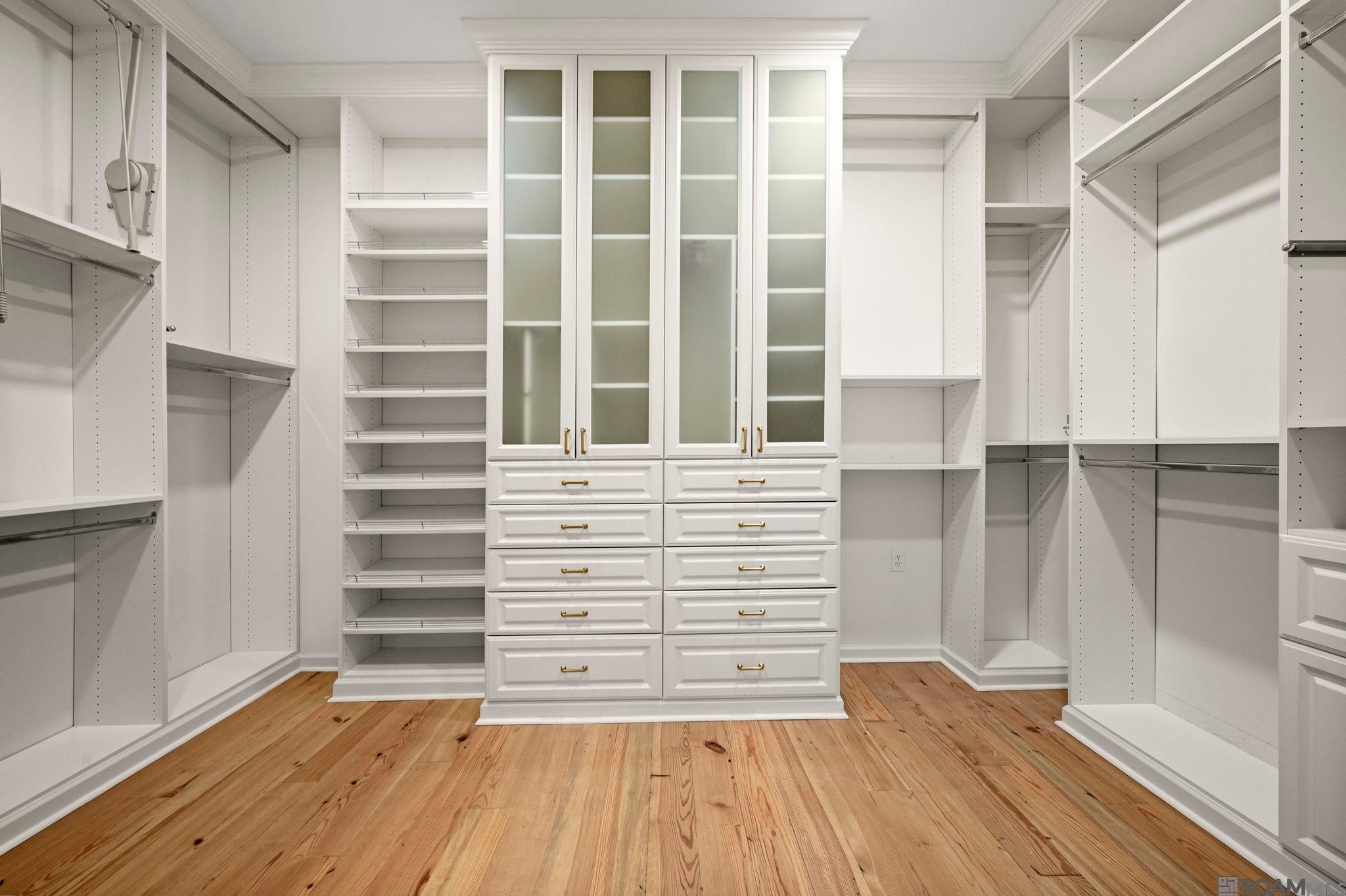 Baton Rouge, Louisiana, 70808, United States, 5 Bedrooms Bedrooms, ,5 BathroomsBathrooms,Residential,Active,2014598