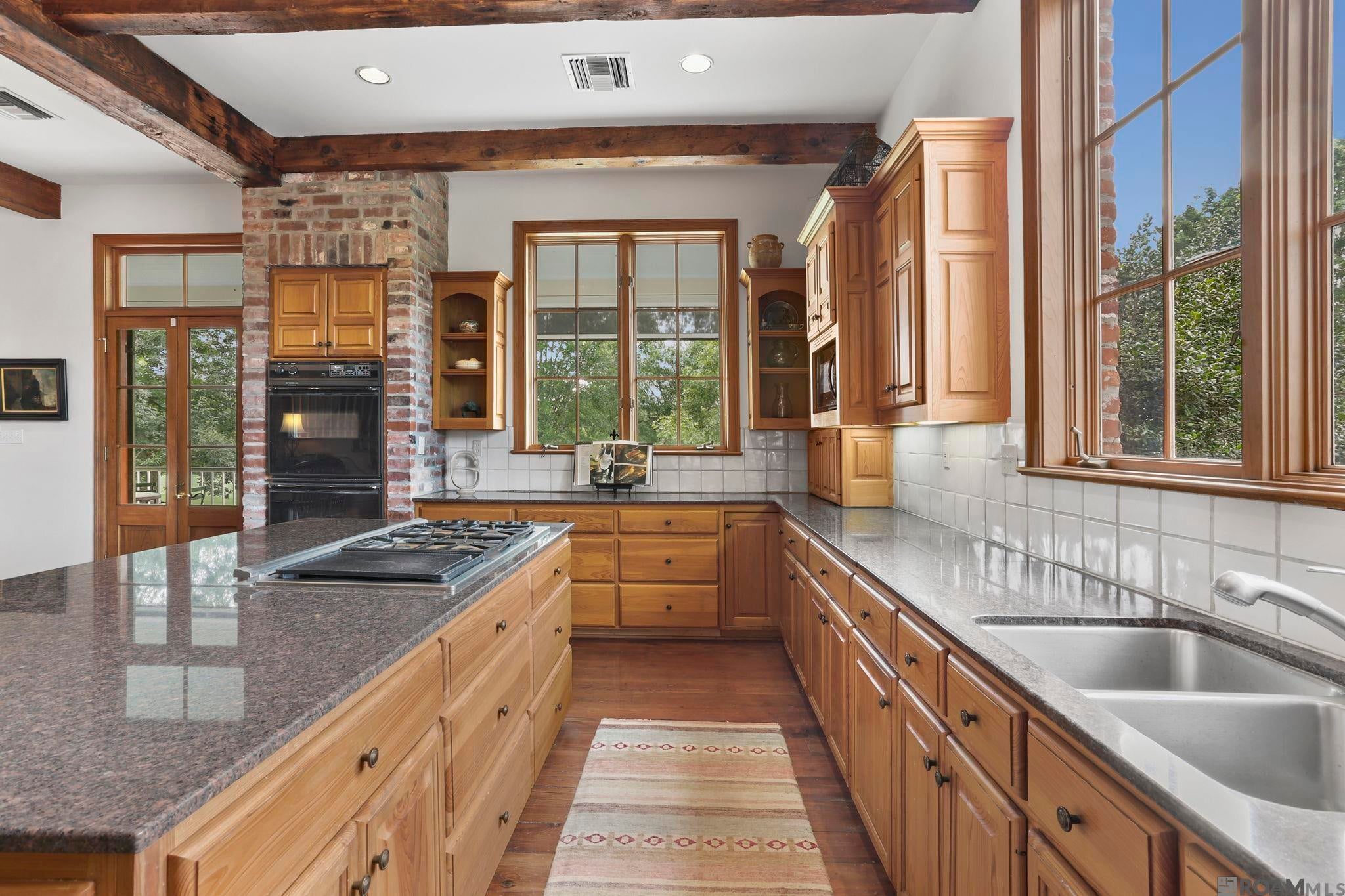 Baton Rouge, Louisiana, 70810, United States, 4 Bedrooms Bedrooms, ,5 BathroomsBathrooms,Residential,Active,1884866