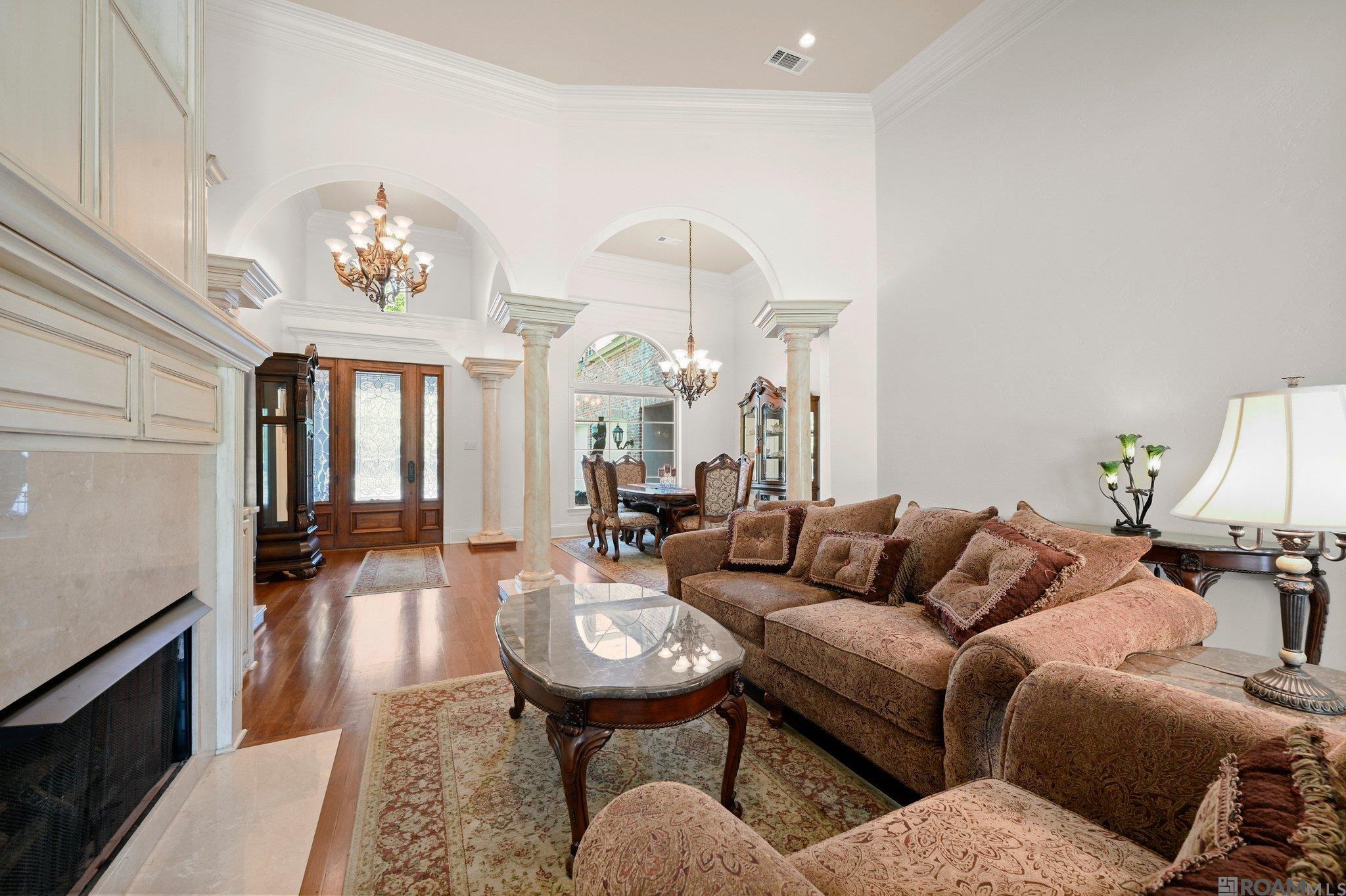 Baton Rouge, Louisiana, 70809, United States, ,5 BathroomsBathrooms,Residential,Active,1852704