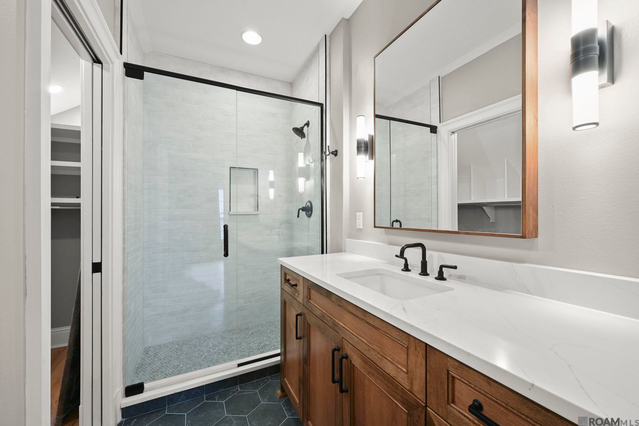 Baton Rouge, Louisiana, 70808, United States, 5 Bedrooms Bedrooms, ,5 BathroomsBathrooms,Residential,Active,2014598