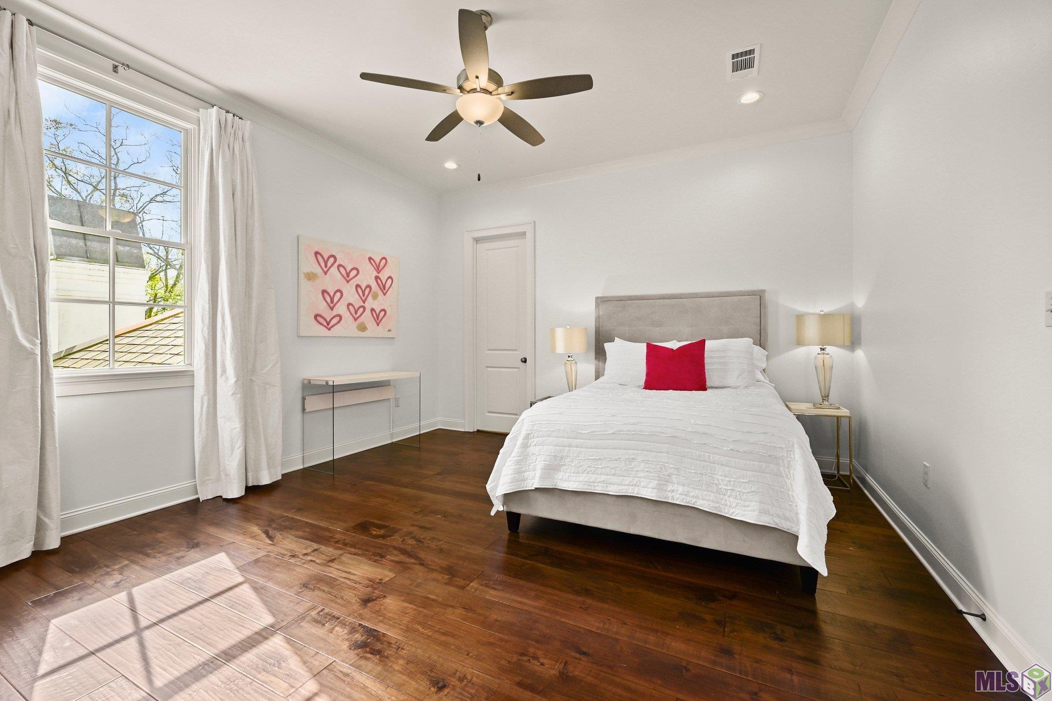 Baton Rouge, Louisiana, 70810, United States, 5 Bedrooms Bedrooms, ,6 BathroomsBathrooms,Residential,Active,1704127