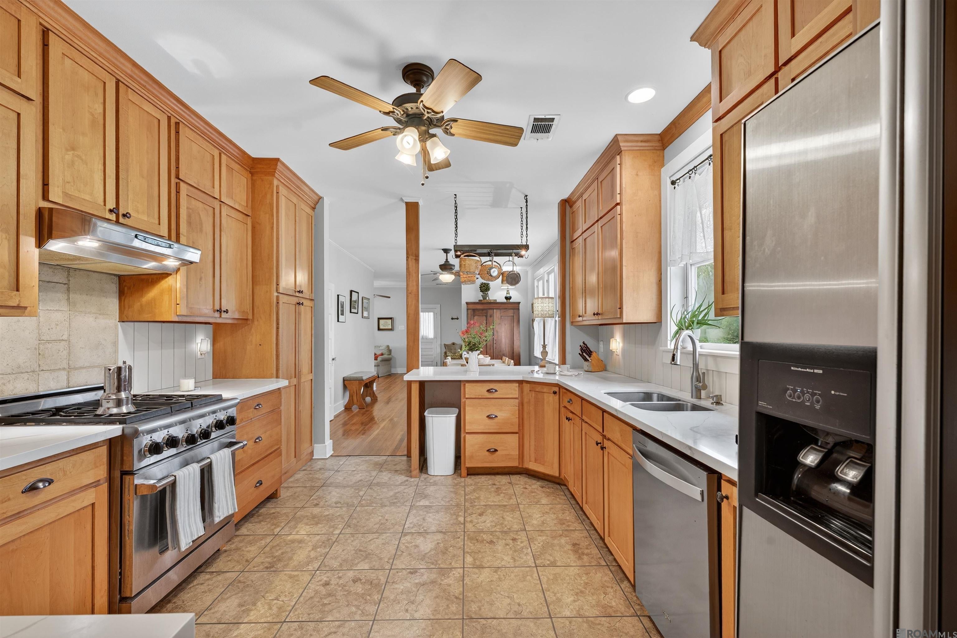 Clinton, Louisiana, 70722, United States, 3 Bedrooms Bedrooms, ,2 BathroomsBathrooms,Residential,Active,1963400