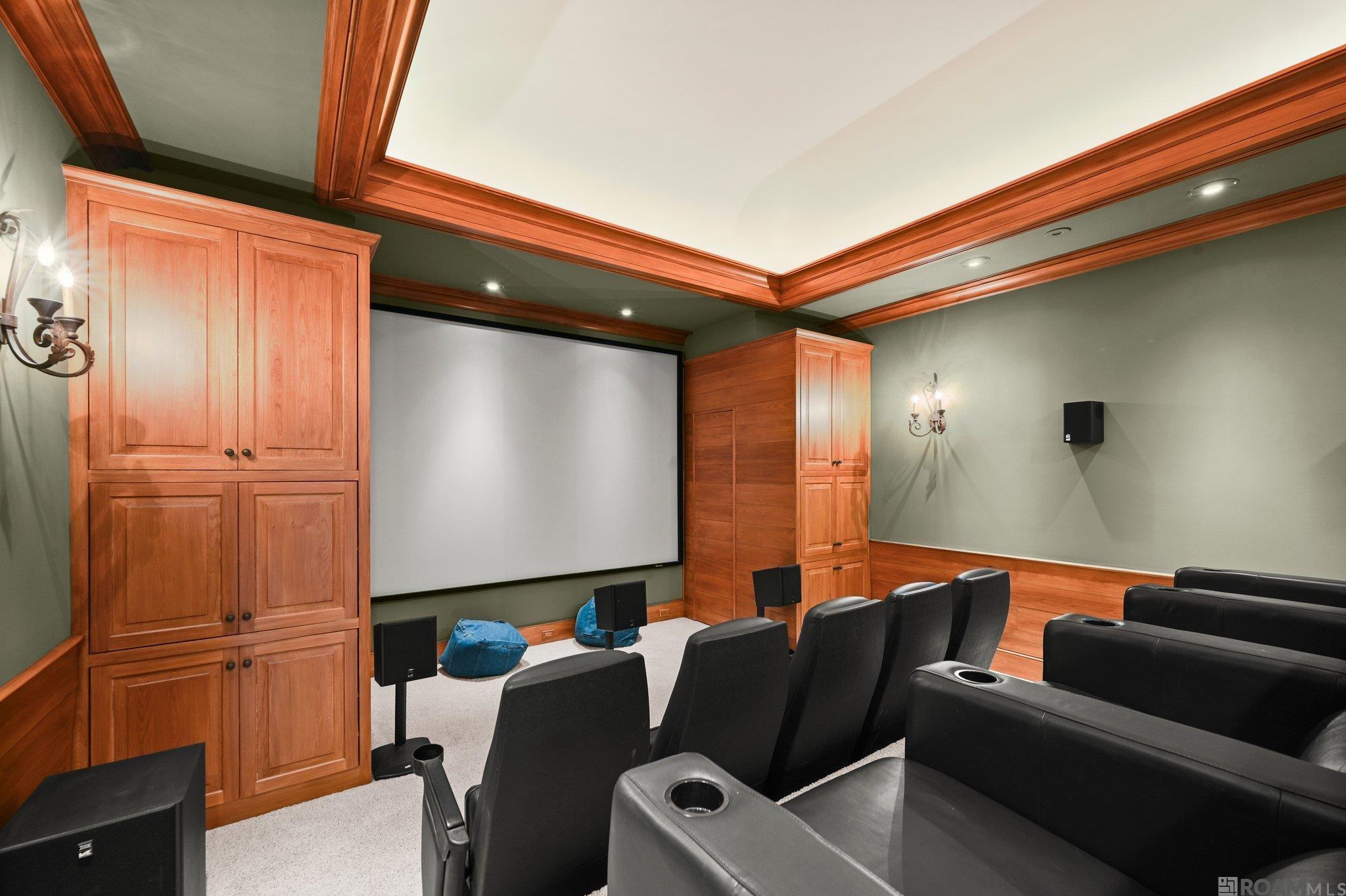 Baton Rouge, Louisiana, 70810, United States, ,5 BathroomsBathrooms,Residential,Active,1732390