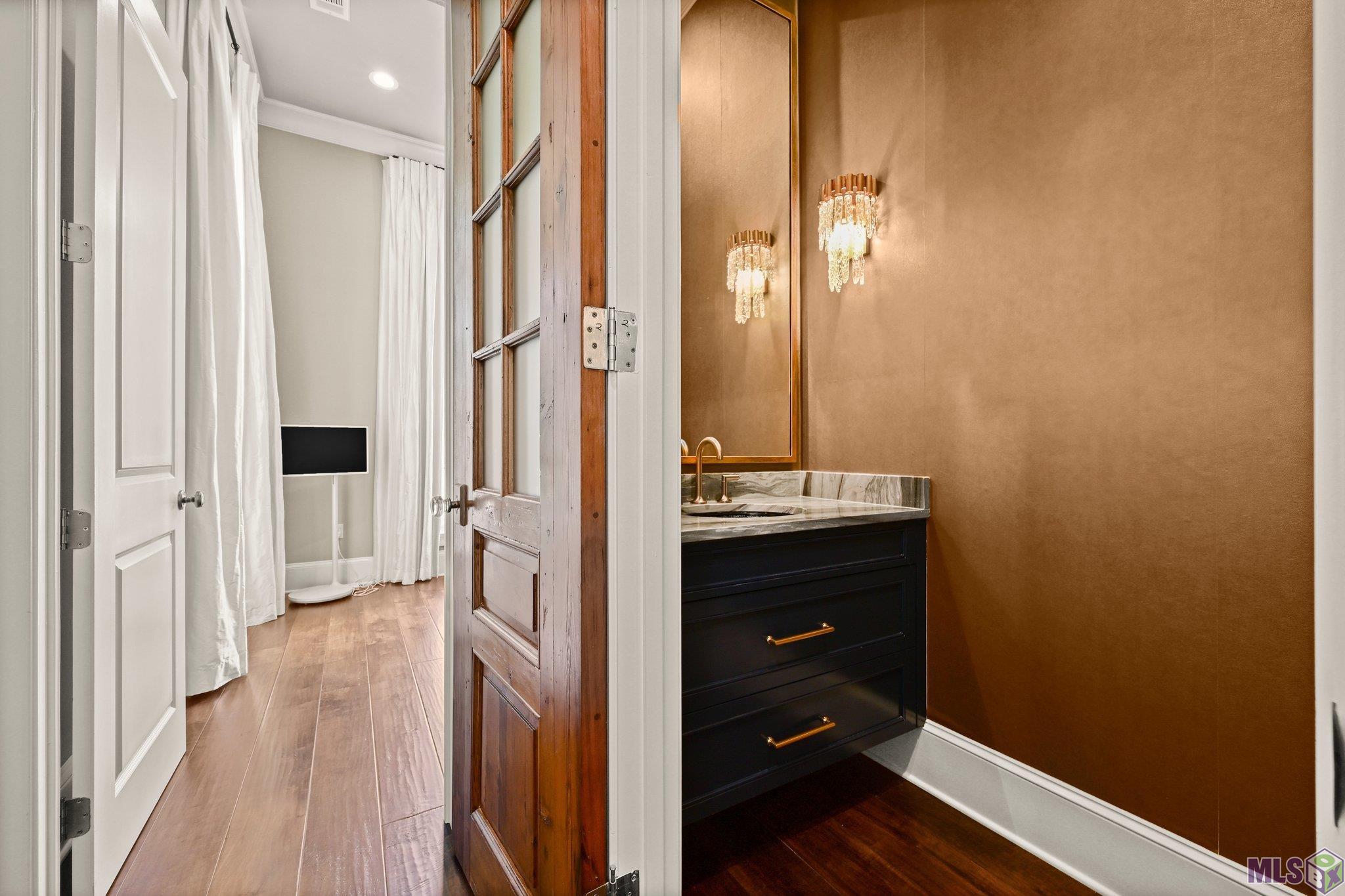 Baton Rouge, Louisiana, 70810, United States, 5 Bedrooms Bedrooms, ,6 BathroomsBathrooms,Residential,Active,1704127