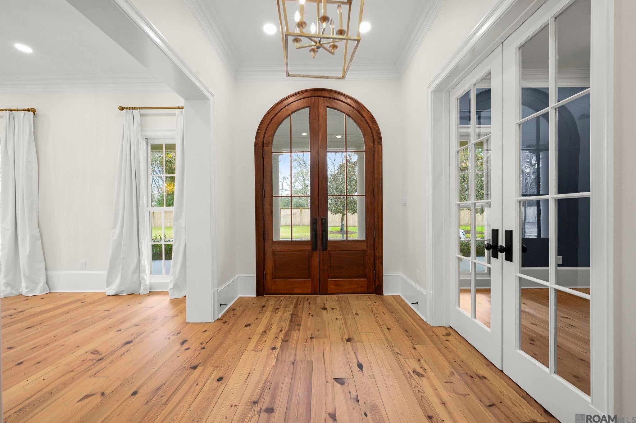 Baton Rouge, Louisiana, 70808, United States, 5 Bedrooms Bedrooms, ,5 BathroomsBathrooms,Residential,Active,2014598