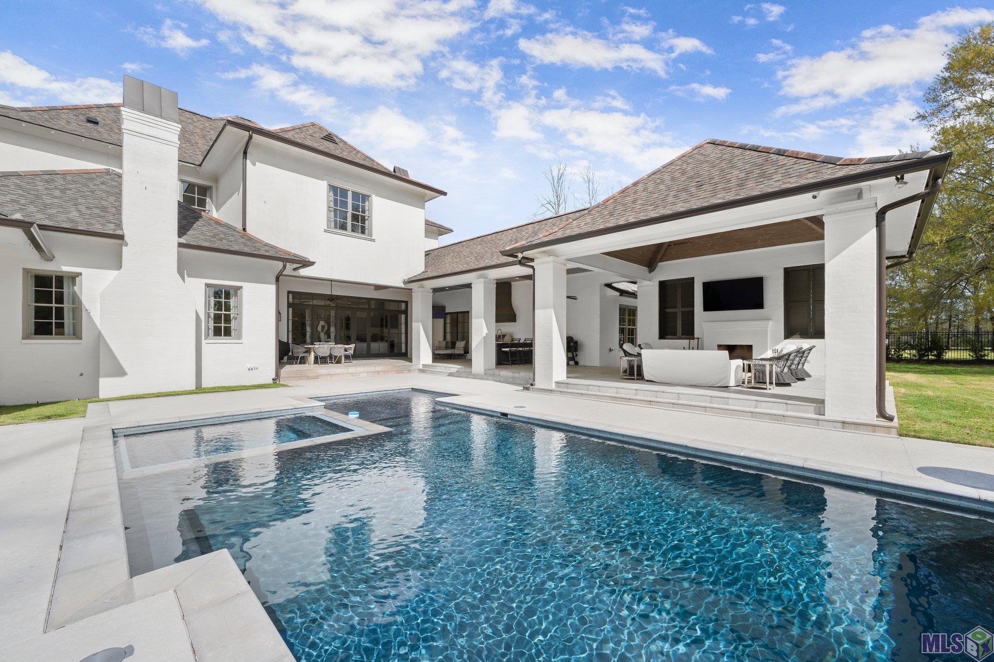 Baton Rouge, Louisiana, 70810, United States, 5 Bedrooms Bedrooms, ,6 BathroomsBathrooms,Residential,Active,1704127