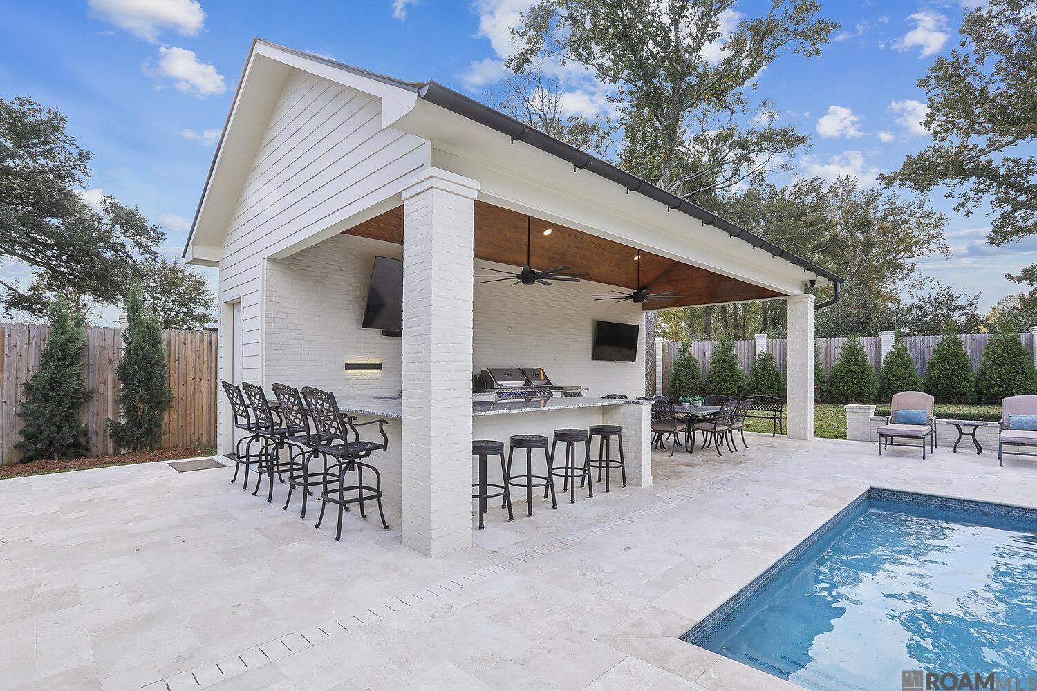 Baton Rouge, Louisiana, 70810, United States, 4 Bedrooms Bedrooms, ,4 BathroomsBathrooms,Residential,Active,1994964