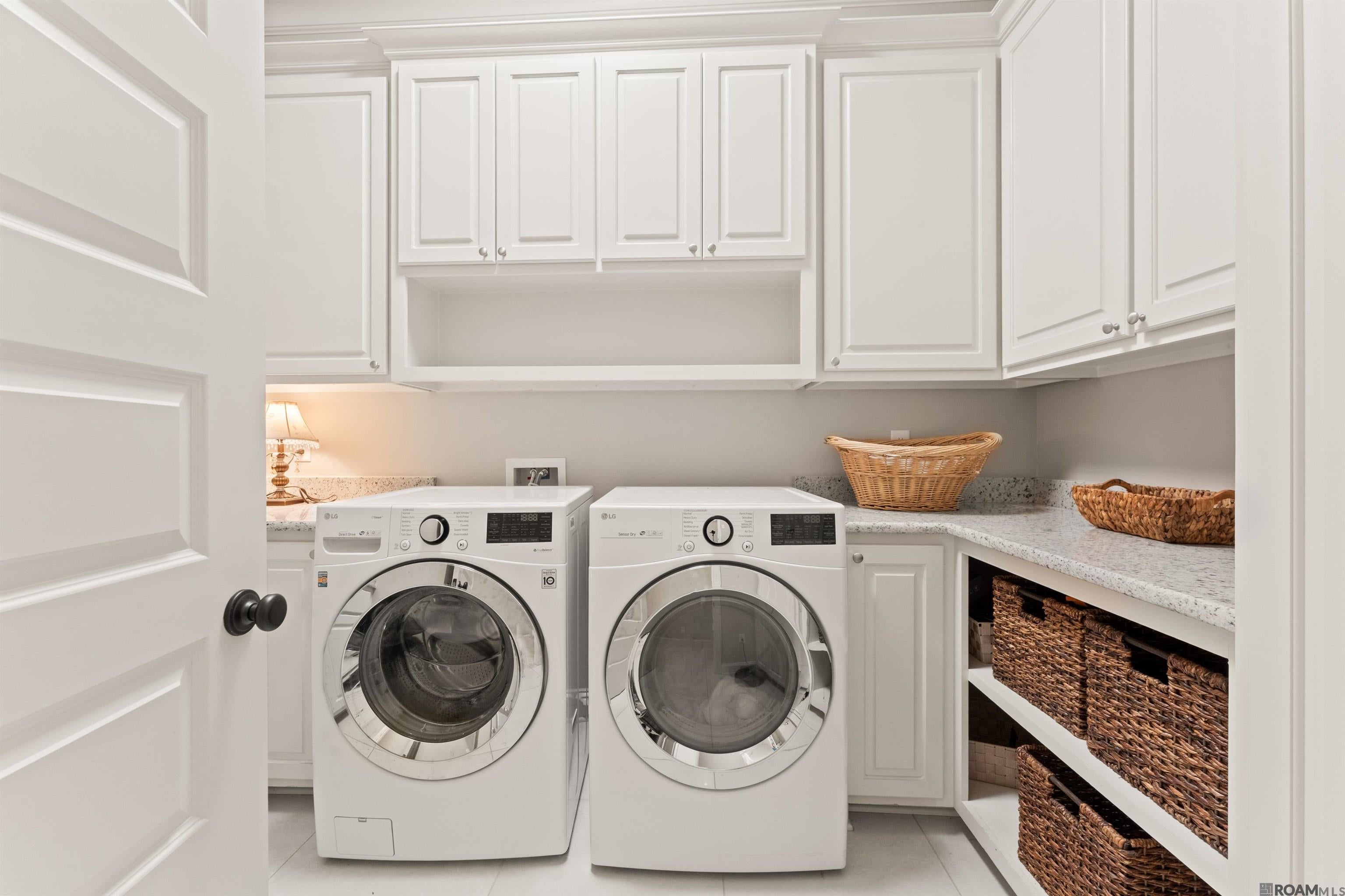 Saint George, Louisiana, 70810, United States, ,5 BathroomsBathrooms,Residential,Active,1703296