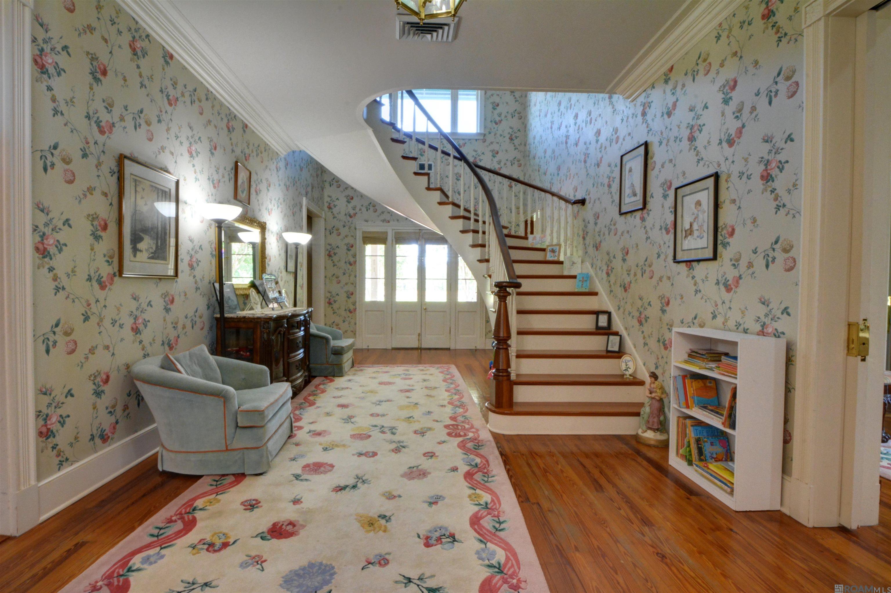 Central, Louisiana, 70770, United States, 5 Bedrooms Bedrooms, ,7 BathroomsBathrooms,Residential,Active,1952043