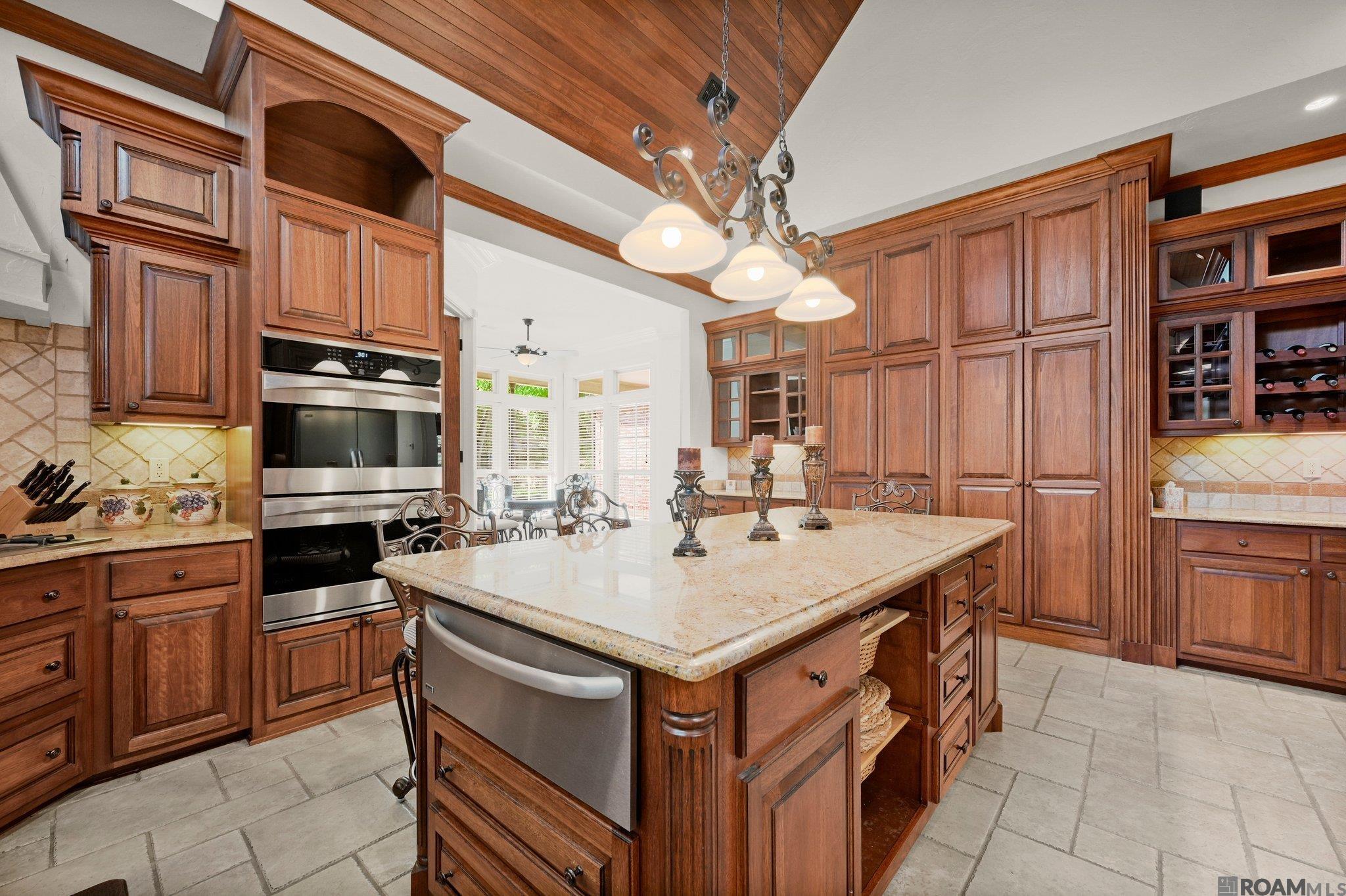 Baton Rouge, Louisiana, 70809, United States, ,5 BathroomsBathrooms,Residential,Active,1852704