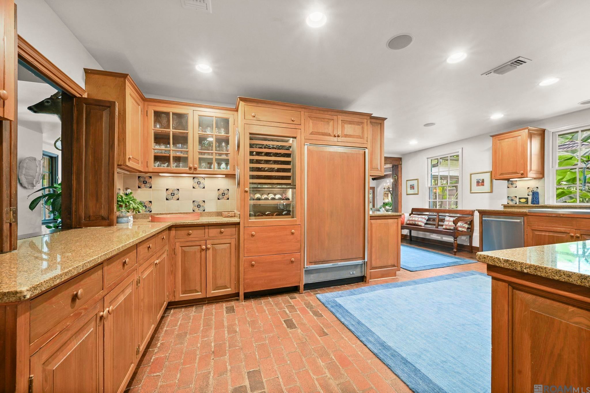 Baton Rouge, Louisiana, 70808, United States, 4 Bedrooms Bedrooms, ,5 BathroomsBathrooms,Residential,Active,1945865