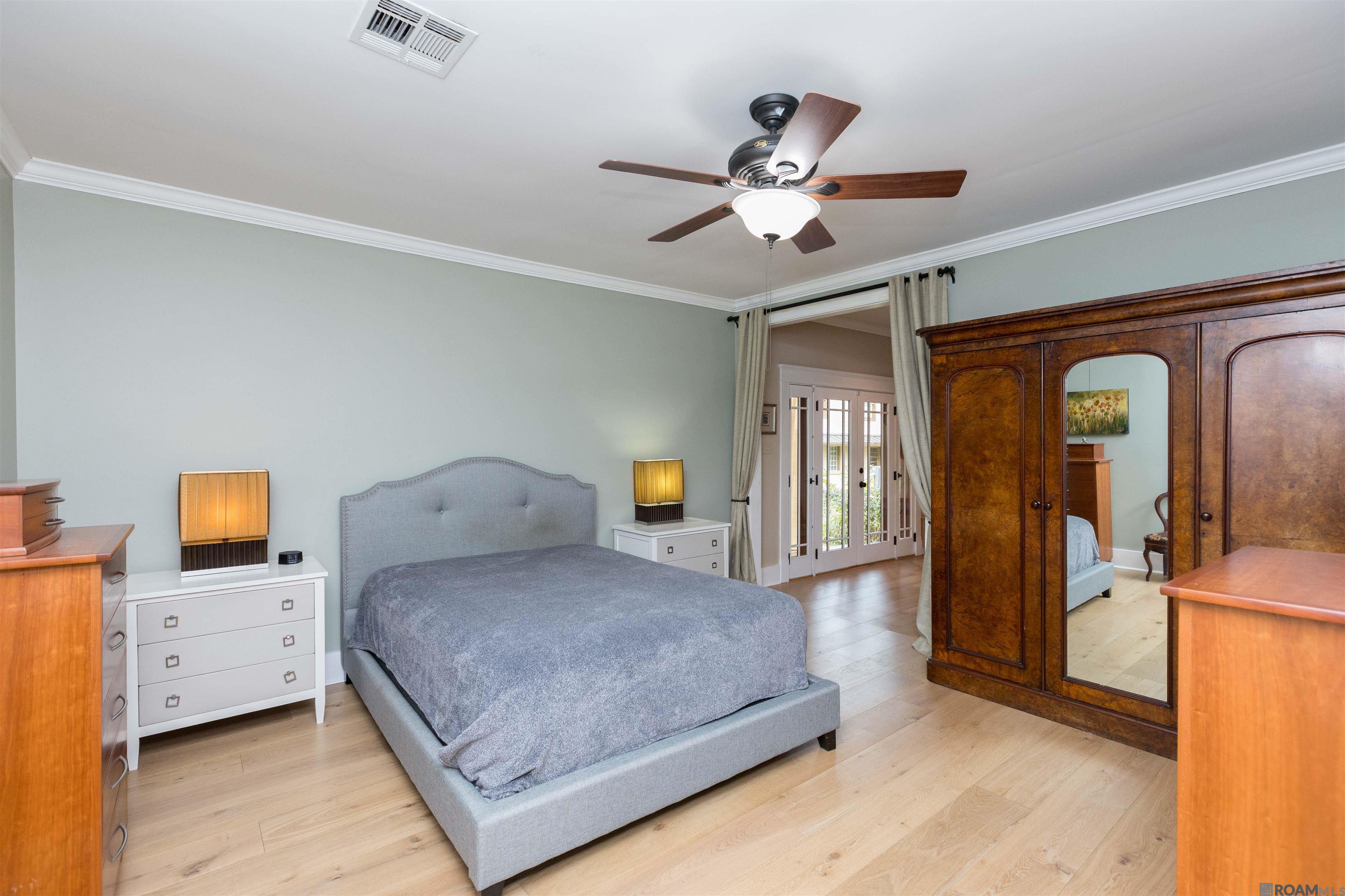 Baton Rouge, Louisiana, 70808, United States, 4 Bedrooms Bedrooms, ,4 BathroomsBathrooms,Residential,Active,2002323