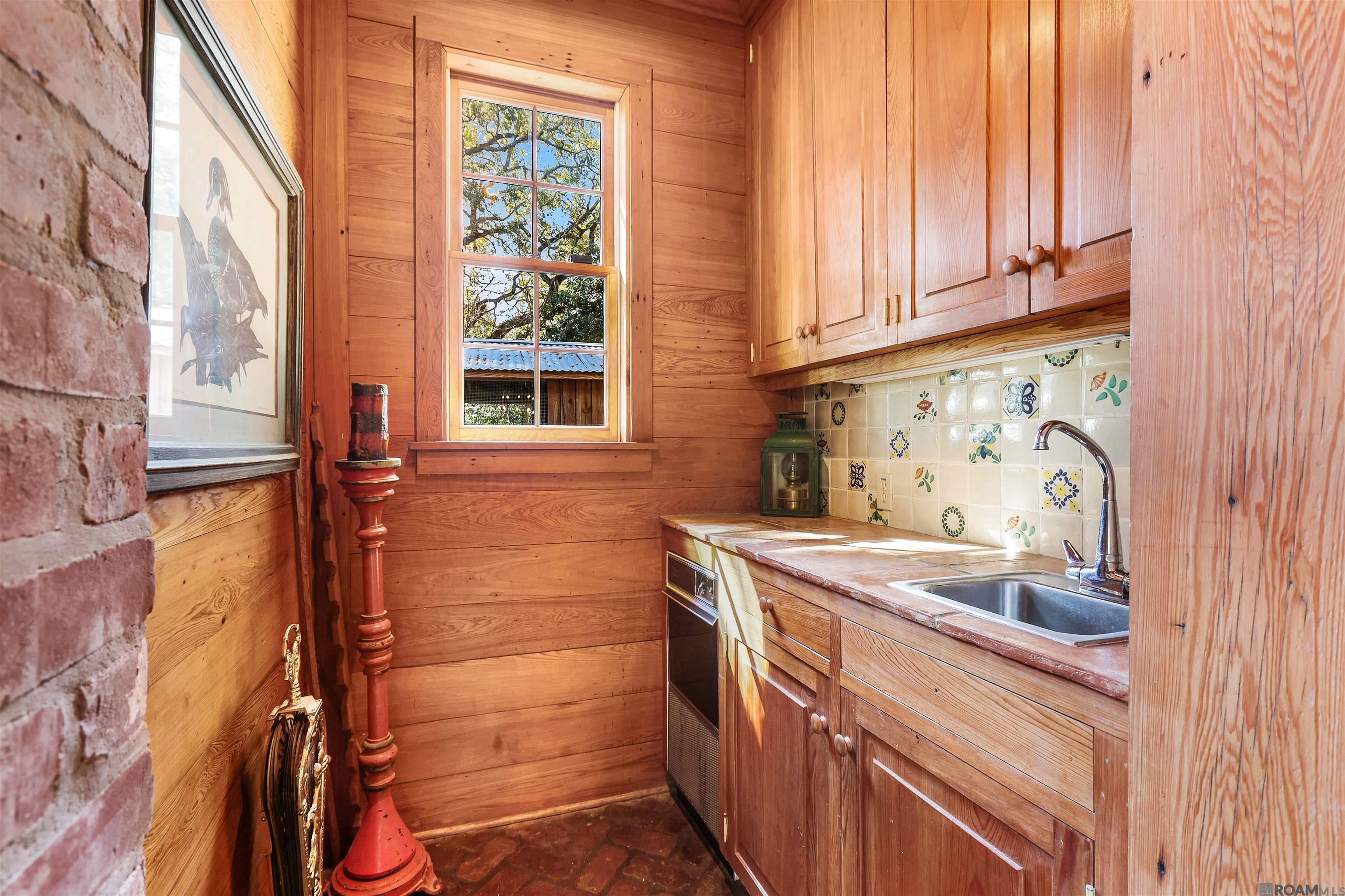 Port Allen, Louisiana, 70767, United States, ,3 BathroomsBathrooms,Residential,Active,1703829