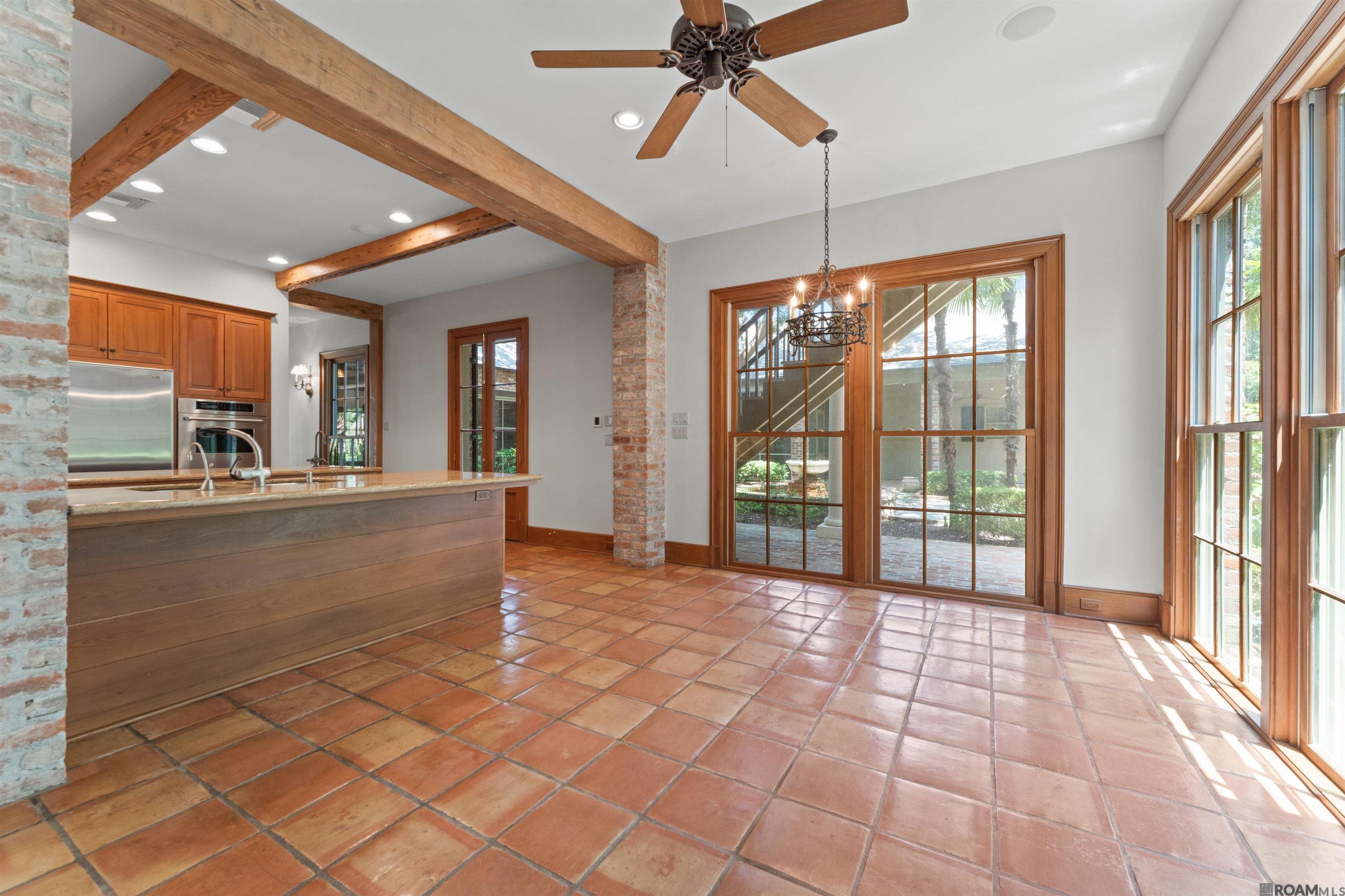 Baton Rouge, Louisiana, 70810, United States, ,5 BathroomsBathrooms,Residential,Active,1732390