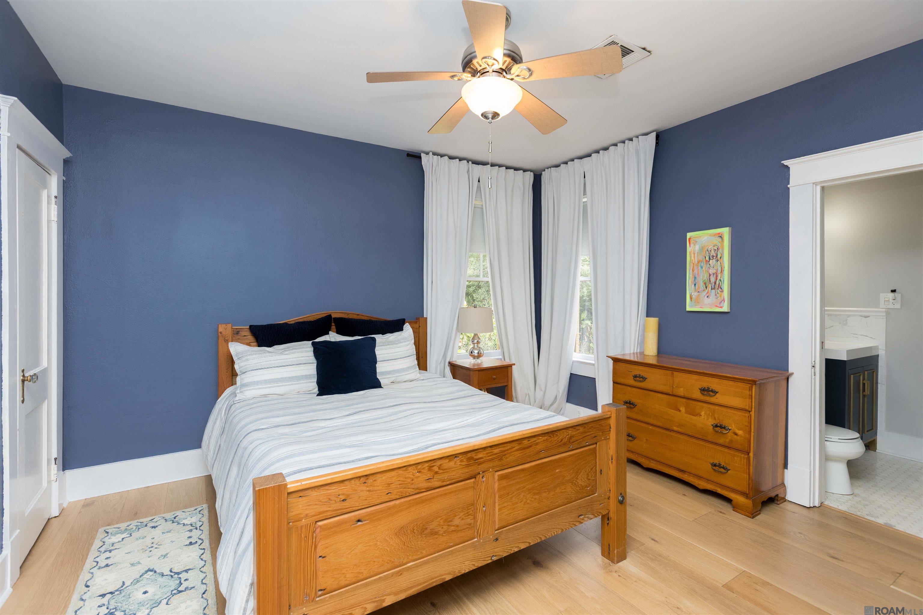 Baton Rouge, Louisiana, 70808, United States, 4 Bedrooms Bedrooms, ,4 BathroomsBathrooms,Residential,Active,2002323