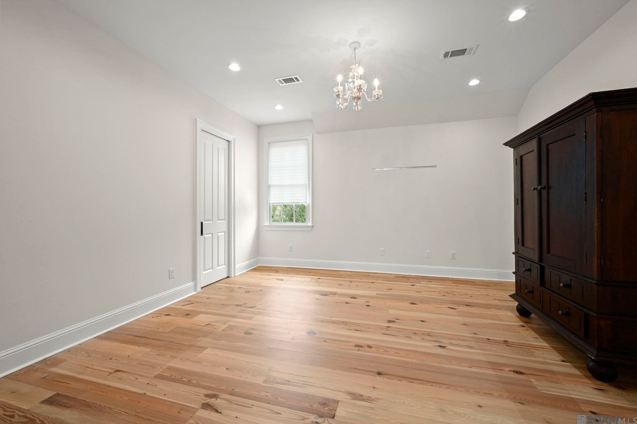 Baton Rouge, Louisiana, 70808, United States, 5 Bedrooms Bedrooms, ,5 BathroomsBathrooms,Residential,Active,2014598