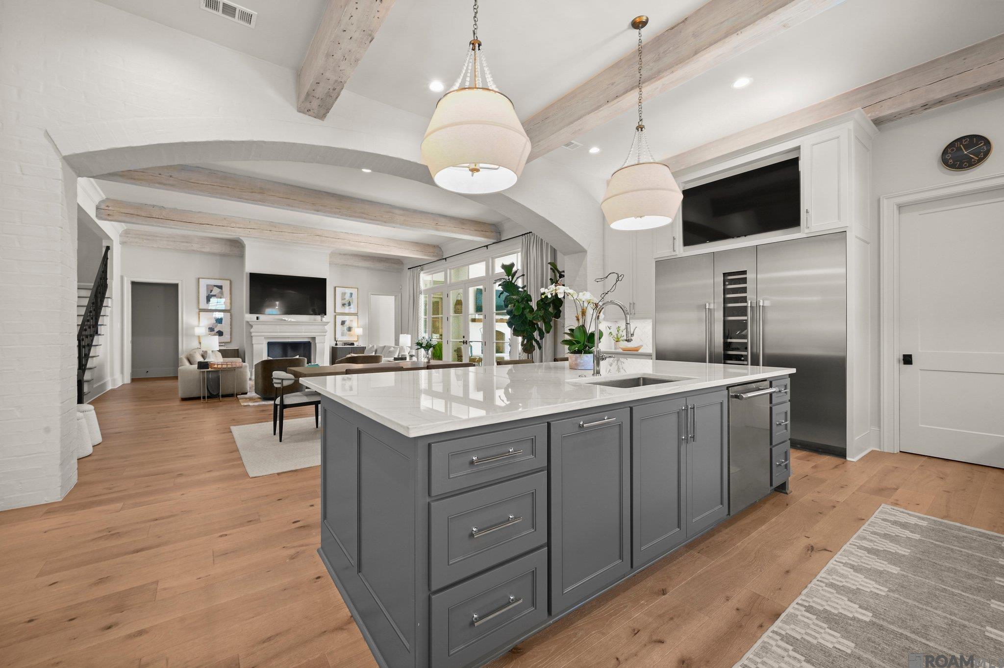 Baton Rouge, Louisiana, 70808, United States, 4 Bedrooms Bedrooms, ,7 BathroomsBathrooms,Residential,Active,1963274