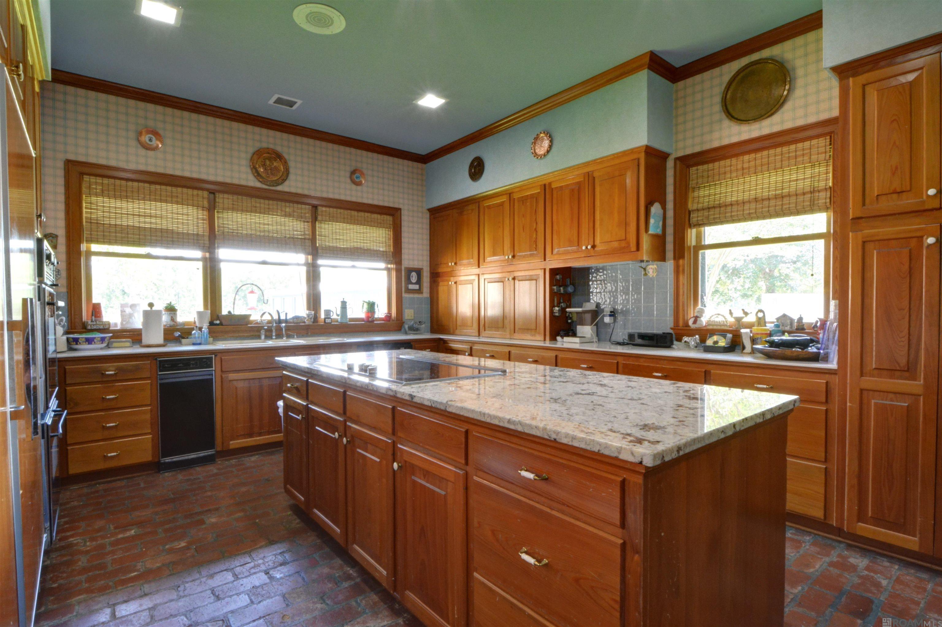 Central, Louisiana, 70770, United States, 5 Bedrooms Bedrooms, ,7 BathroomsBathrooms,Residential,Active,2008021