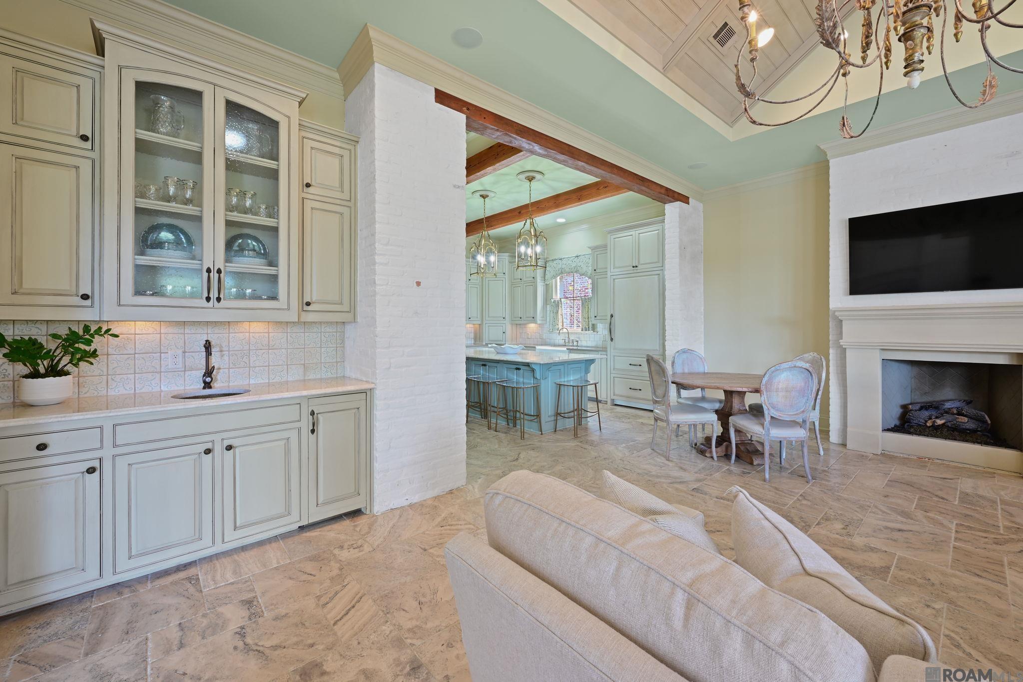 Saint George, Louisiana, 70809, United States, 5 Bedrooms Bedrooms, ,6 BathroomsBathrooms,Residential,Active,2009816