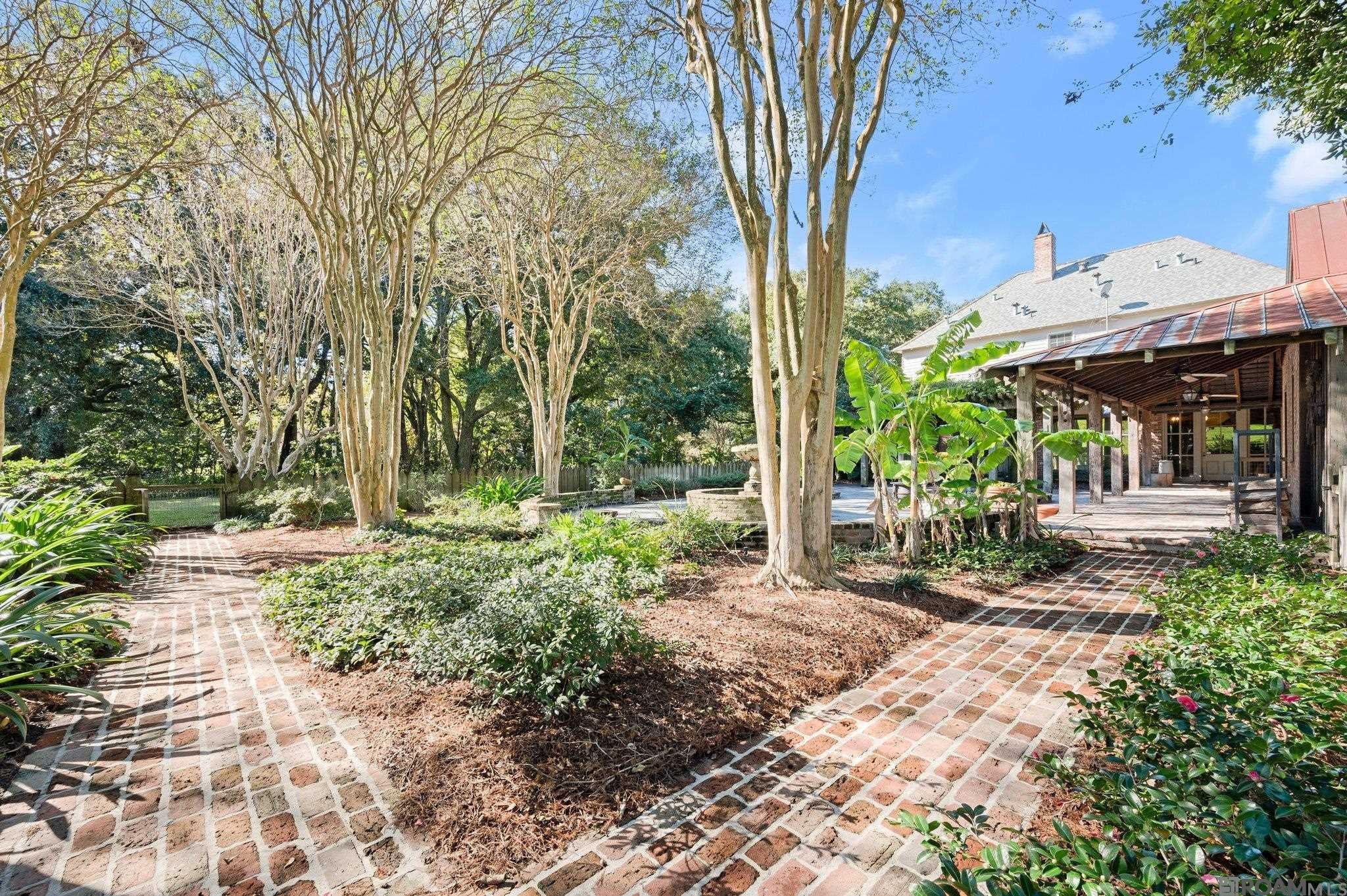 Port Allen, Louisiana, 70767, United States, ,3 BathroomsBathrooms,Residential,Active,1703829