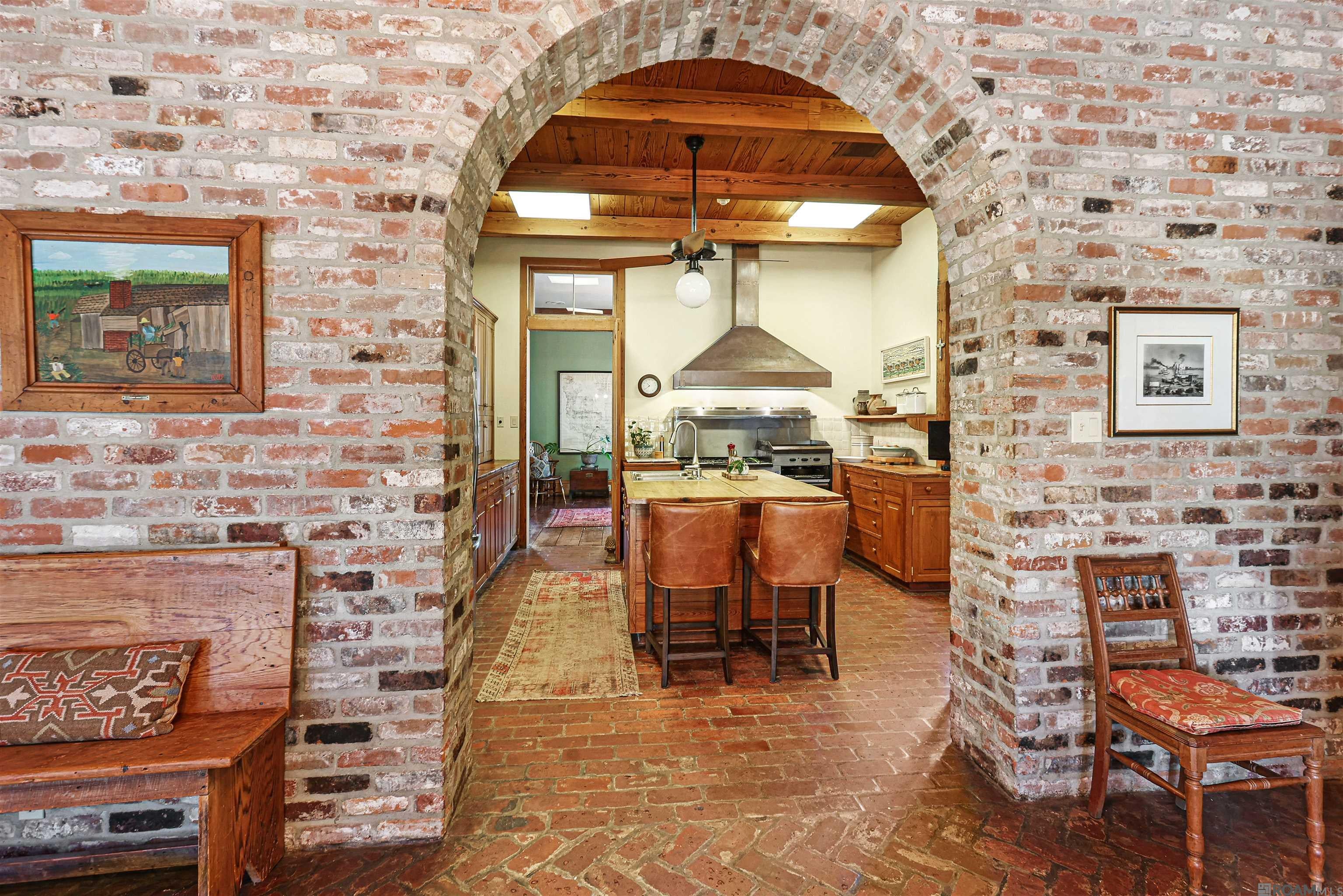 Port Allen, Louisiana, 70767, United States, ,3 BathroomsBathrooms,Residential,Active,1703829