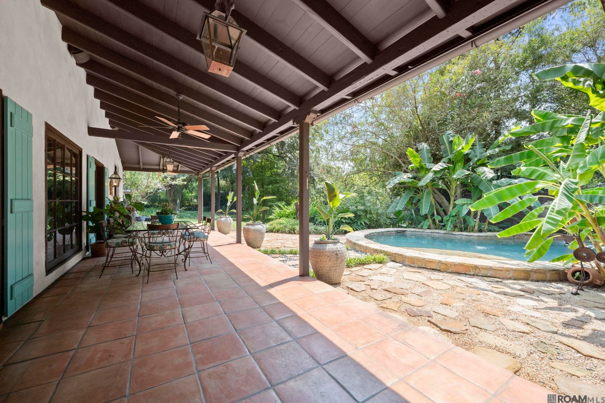 Baton Rouge, Louisiana, 70808, United States, 4 Bedrooms Bedrooms, ,5 BathroomsBathrooms,Residential,Active,1945865