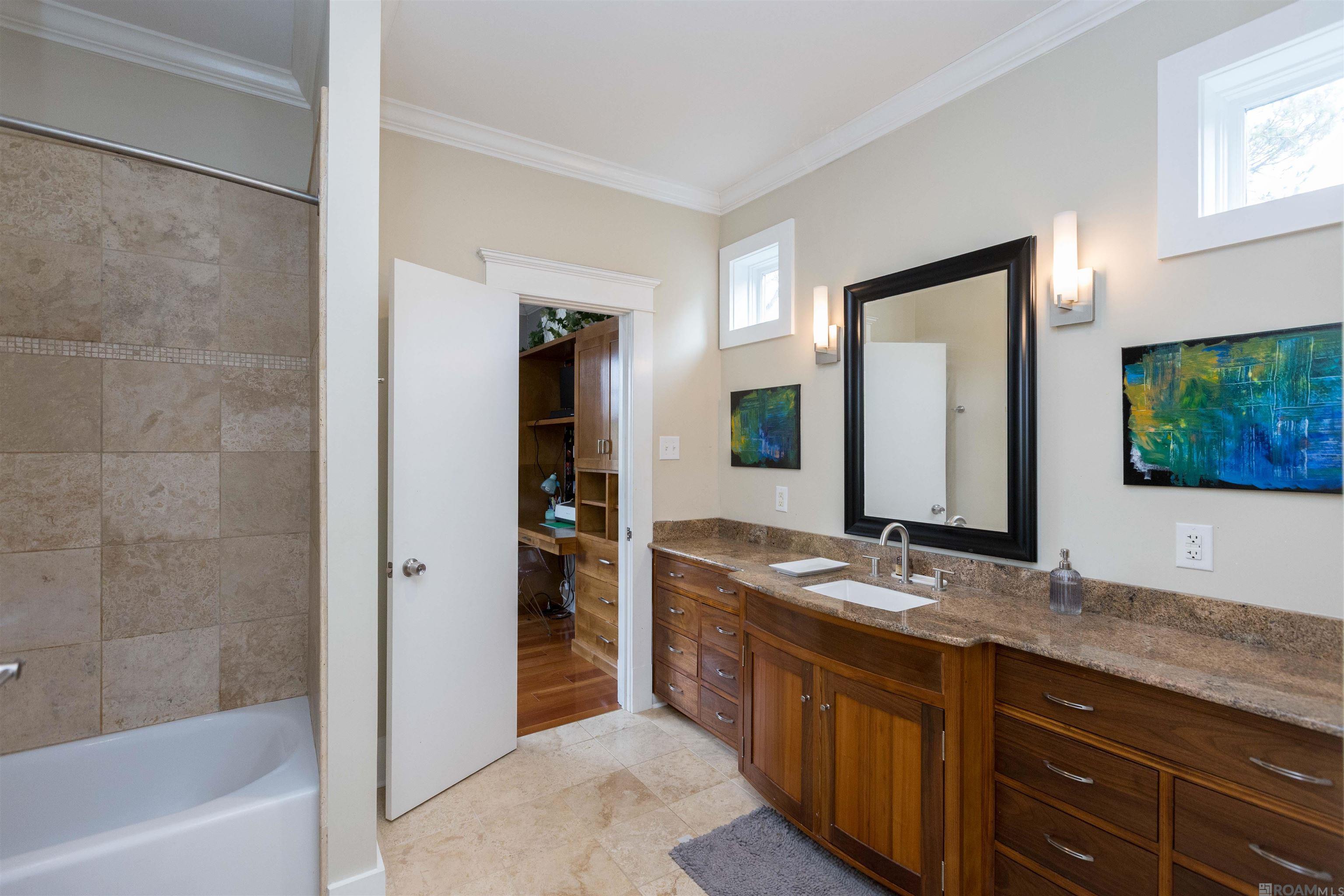 Baton Rouge, Louisiana, 70808, United States, 4 Bedrooms Bedrooms, ,4 BathroomsBathrooms,Residential,Active,2002323