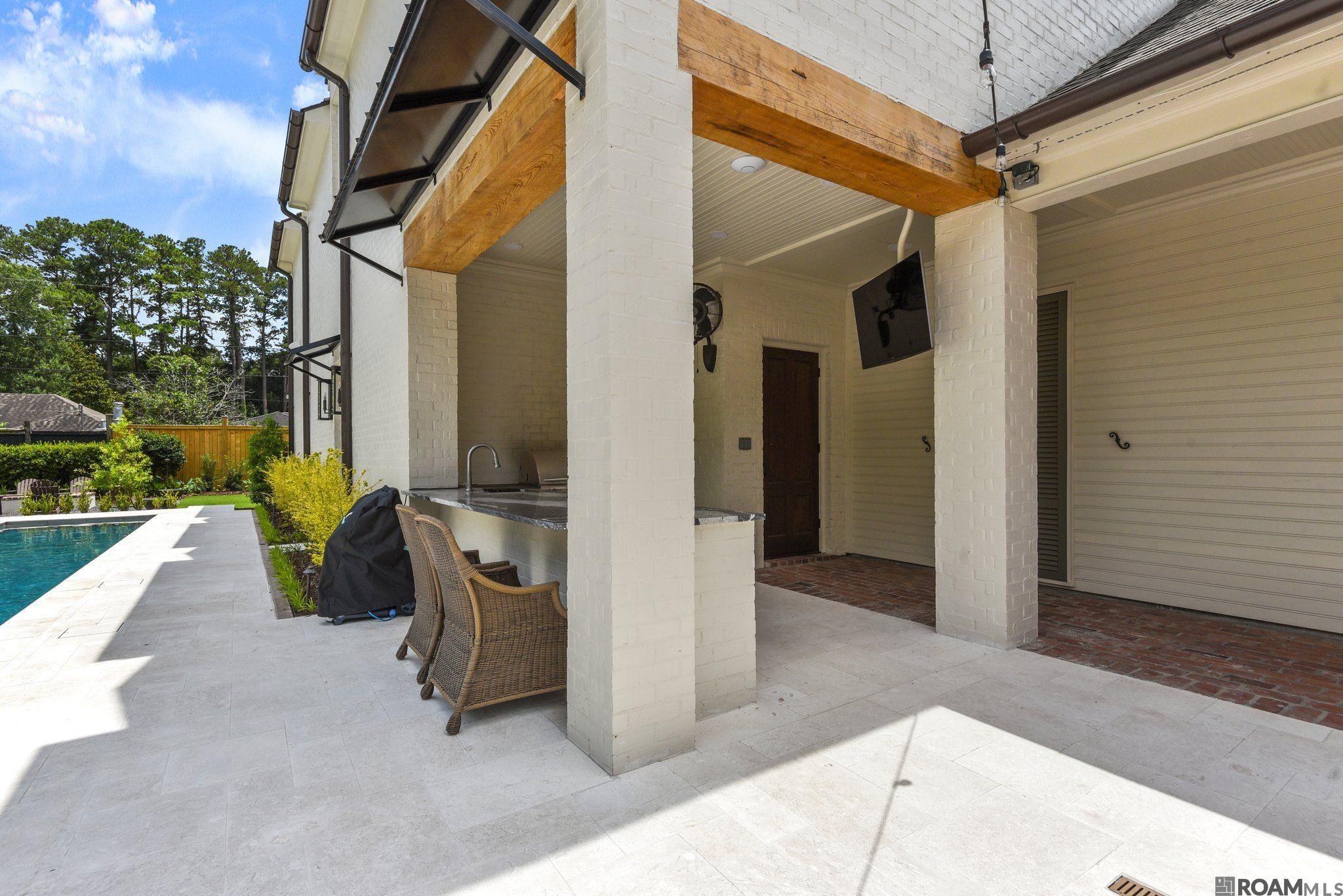 Baton Rouge, Louisiana, 70808, United States, 5 Bedrooms Bedrooms, ,5 BathroomsBathrooms,Residential,Active,2014598