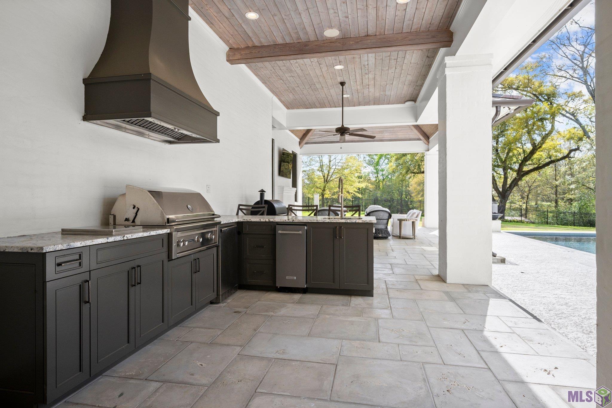 Baton Rouge, Louisiana, 70810, United States, 5 Bedrooms Bedrooms, ,6 BathroomsBathrooms,Residential,Active,1704127